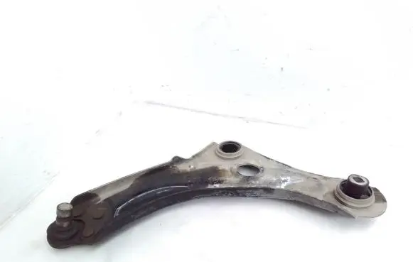 Renault Megane IV Front lower control arm/wishbone G4523R