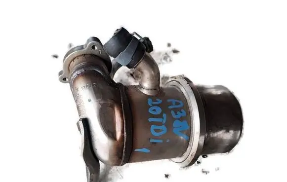 Audi A3 S3 8V EGR valve cooler 04L131512BR 724220442