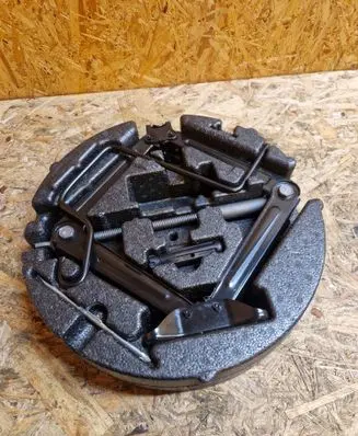 Opel Astra J Tool set 13323032
