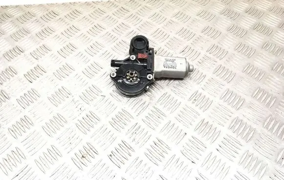 Toyota RAV 4 (XA20) Front door window regulator motor 85712032150 0621009521