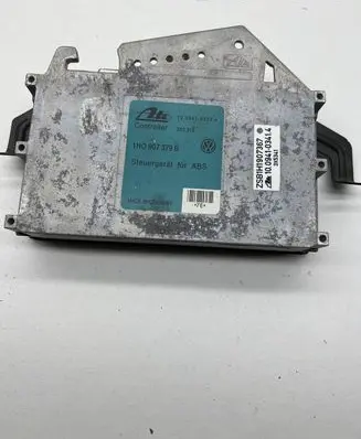 Volkswagen Golf III ABS control unit/module 1H0907379B 3X5313 10094103134