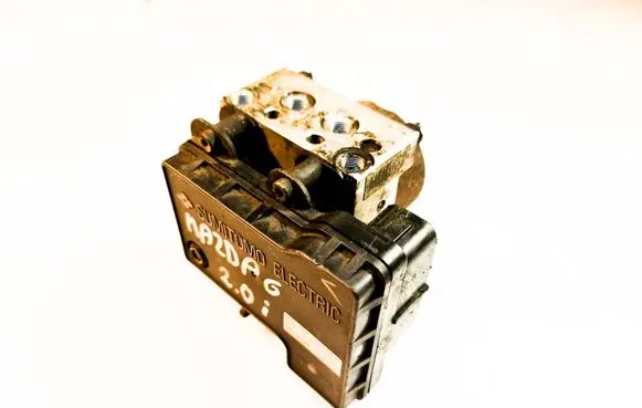 Mazda 6 ABS Pump GJ6A437A0 3309D1196