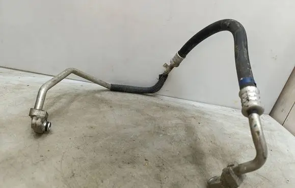 Toyota Avensis T270 Air conditioning (A/C) pipe/hose MF4452303943 8870305350