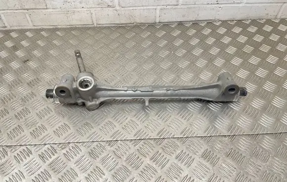 Toyota Prius (XW50) Steering rack 62016630