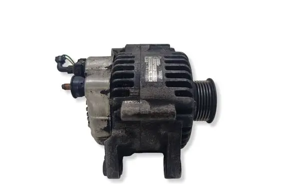 Hyundai Santa Fe Generator/alternator 373003E100 021319271