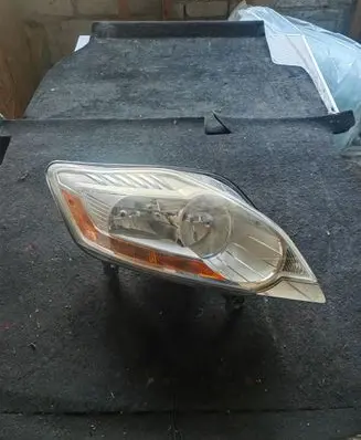 Ford Kuga I Headlight/headlamp 8V4113W029BE