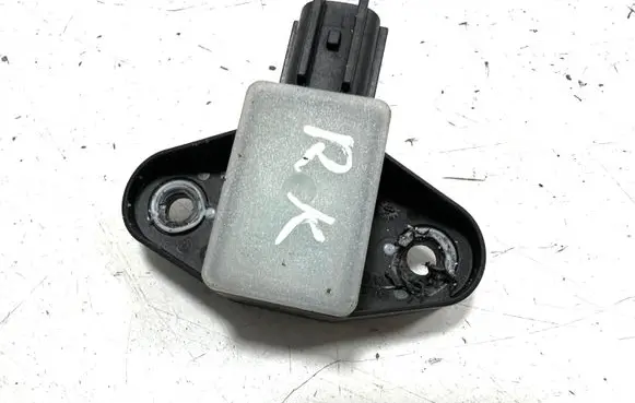 Skoda Superb B6 (3T) Airbag deployment crash/impact sensor 37080303 25683084KT