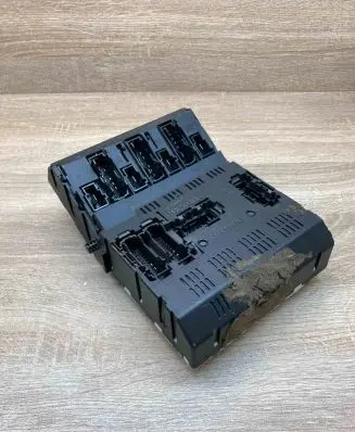 Renault Megane I Fuse module S103600310J S103606001