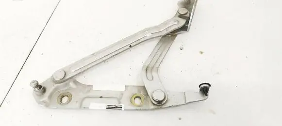 Ford Mondeo Mk III Tailgate/trunk/boot hinge