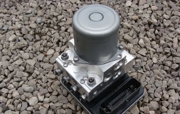 Mercedes-Benz GLC X253 C253 ABS Pump A2059007445