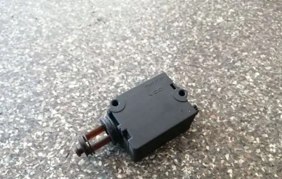 BMW X5 E53 Tailgate boot lock/latch motor 8379996