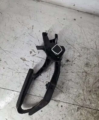 Mercedes-Benz E W211 Accelerator throttle pedal