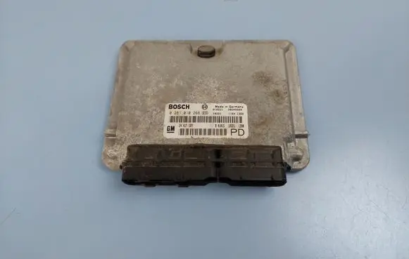 Opel Zafira A Engine control unit/module 24417169 0281010268