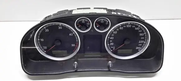 Volkswagen PASSAT B5.5 Speedometer (instrument cluster) 3B0920807F VWZ7Z0A4290637