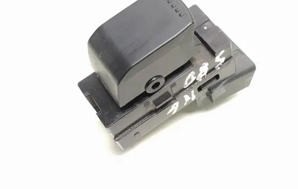 Suzuki Grand Vitara II Electric window control switch 62J00 2266T 62J002266T
