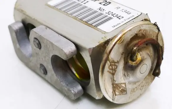 Opel Zafira B Air conditioning (A/C) expansion valve 7011211 324342