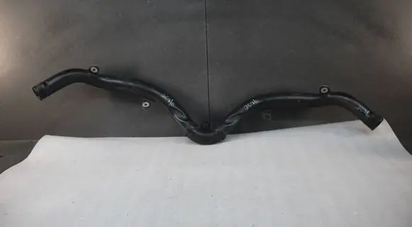 Porsche Macan (95B) Turbo air intake inlet pipe/hose 95B145762D