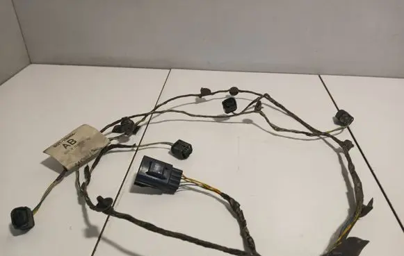 Jaguar XF Parking sensor (PDC) wiring loom 8X2T15B484
