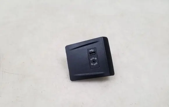 BMW X5 F15 AUX in-socket connector 9266607