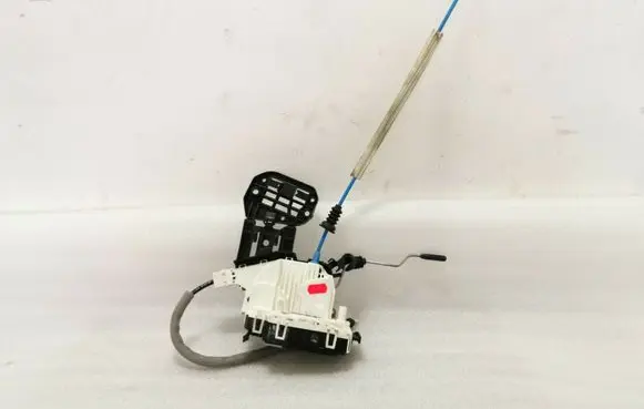 Mercedes-Benz B W246 W242 Rear door lock A2047302735