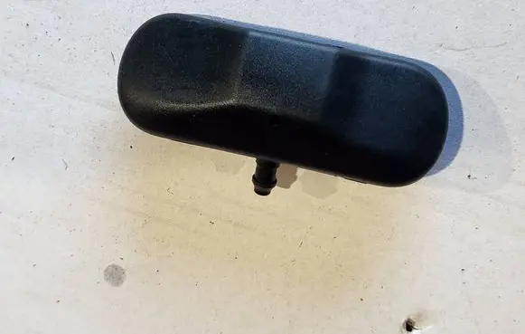 Volkswagen Golf VII Windshield washer spray nozzle 5M0955985C