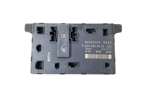Mercedes-Benz Vito Viano W639 Door control unit/module A6398200026