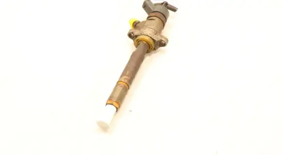 Fuel injector