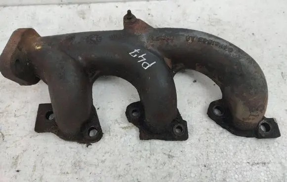 Chrysler Town u0026 Country V Exhaust manifold 04781043AC