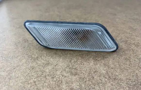 BMW 3 E36 Front fender indicator light 2493613
