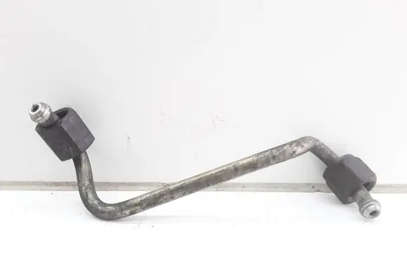 BMW X5 E53 Fuel injector supply line/pipe 