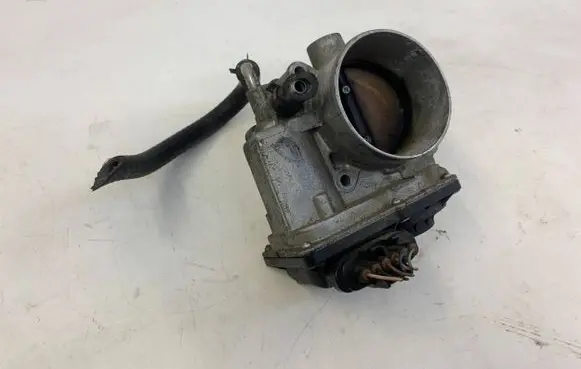 Lexus IS 220D-250-350 Throttle valve 2203031020