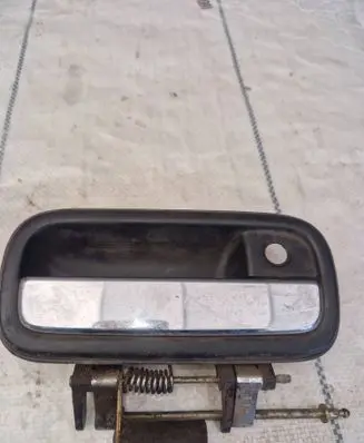 Toyota Land Cruiser (HDJ90) Front door exterior handle