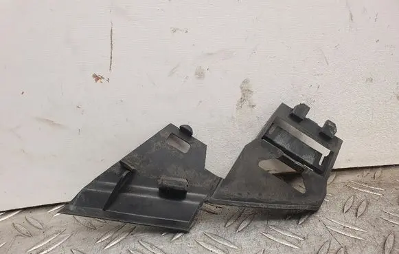 Volvo C70 Headlight/headlamp mounting bracket 30633368