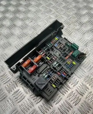 BMW X1 E84 Fuse module 9119446