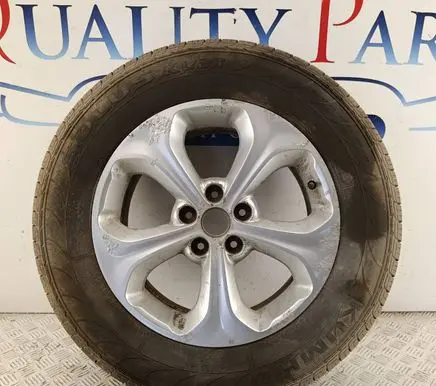 KIA Sorento R17 alloy rim 
