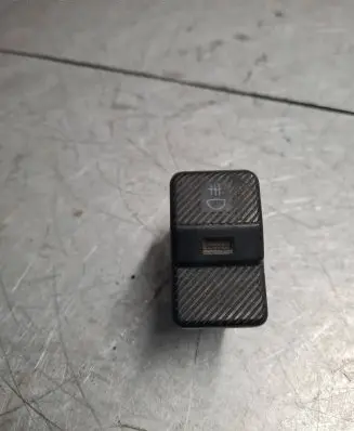 Fog light switch