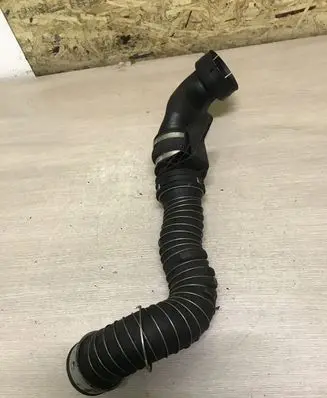 Mercedes-Benz C W203 Intercooler hose/pipe A2710902037
