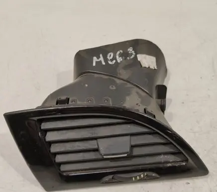 Renault Megane III Dashboard air vent grill cover trim 