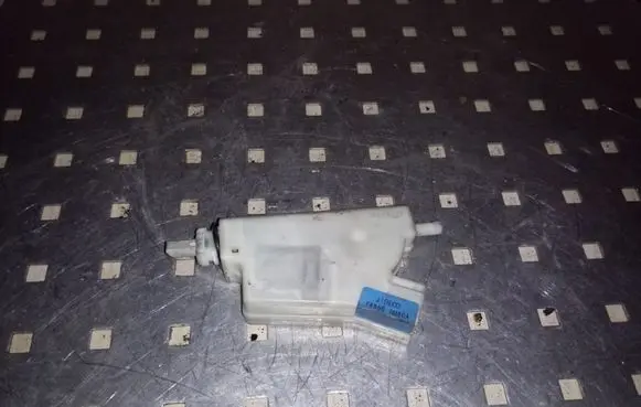 Nissan X-Trail T31 Fuel tank cap lock 78850AM80A
