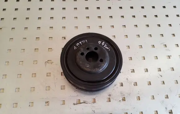 Volkswagen Golf V Crankshaft pulley 036105243