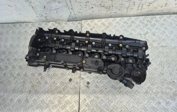 BMW 5 F10 F11 Rocker cam cover 7800309 15265812 34437848