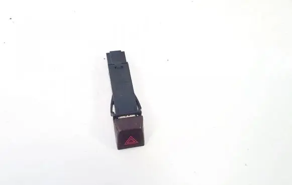 Volvo V50 Hazard light switch 8651399 04w082