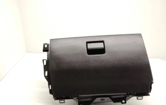 Land Rover Discovery Sport Glove box