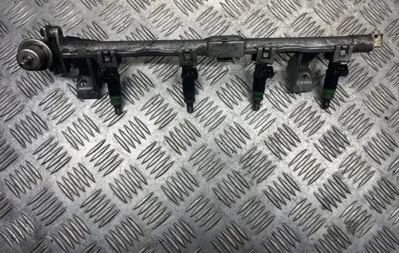 Ford Focus Fuel main line pipe 98MF9H487