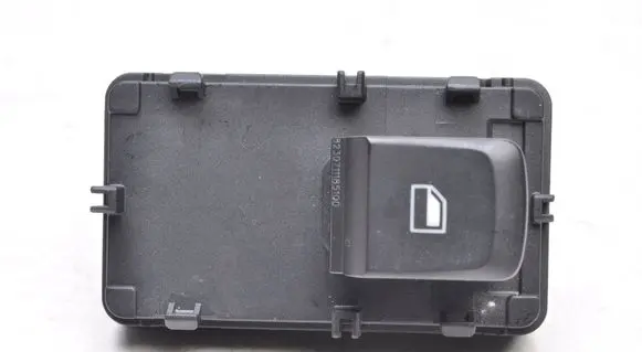 MG ZS Quarter vent window switch 10470989