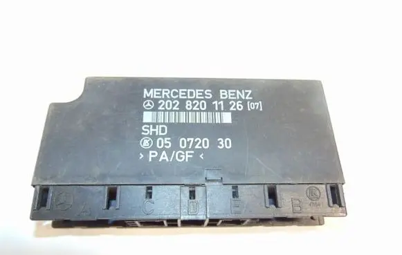 Mercedes-Benz C W202 Comfort/convenience module A2028201126