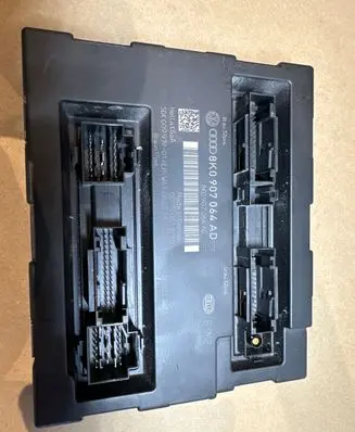 Audi A5 8T 8F Comfort/convenience module 8K0907064AD 5DK00991902