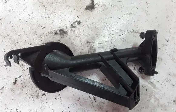 Ford Focus Oil sump strainer pipe 9643755580