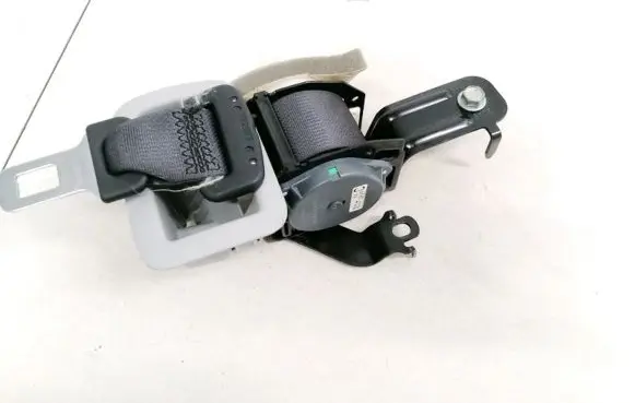Mazda 6 Middle seatbelt (rear) GR4PC