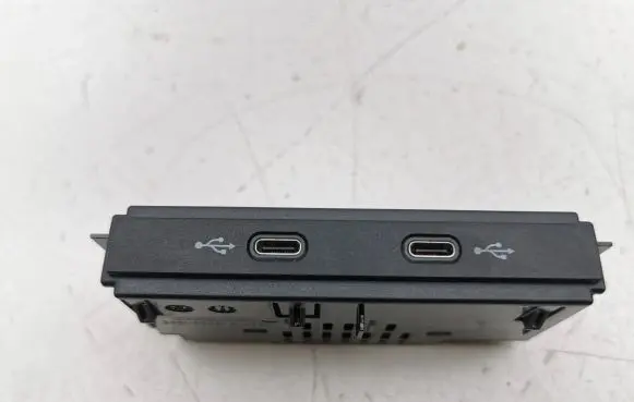 USB socket connector